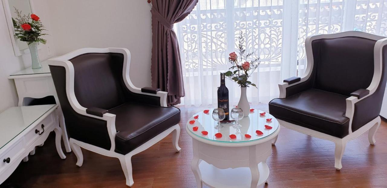 Carita Hotel Đà Lạt Exterior foto