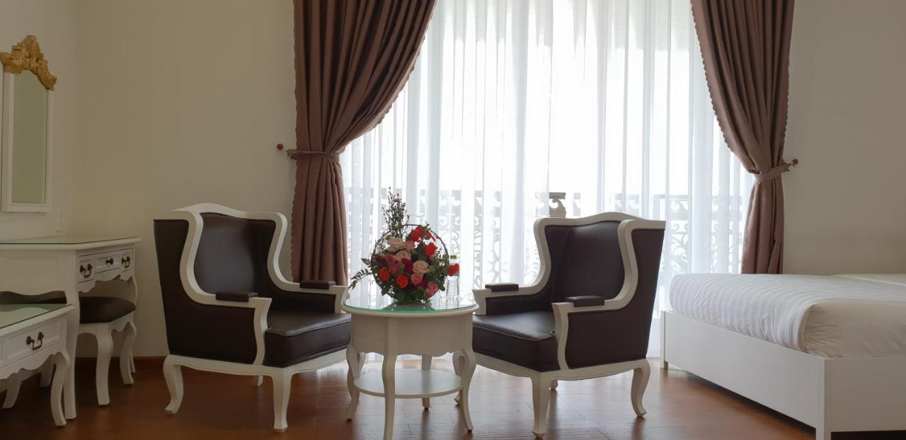 Carita Hotel Đà Lạt Exterior foto