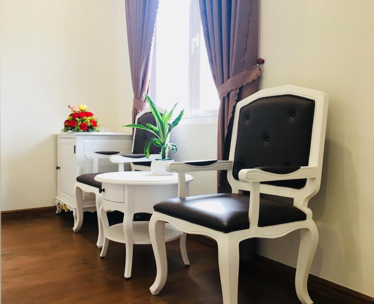 Carita Hotel Đà Lạt Exterior foto
